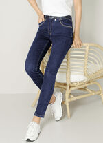 Jeans i 4-ficksmodell 
