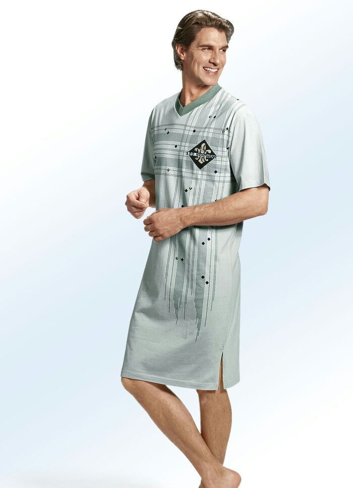 Nattlinne med tryck och V-ringning, korta &auml;rmar 