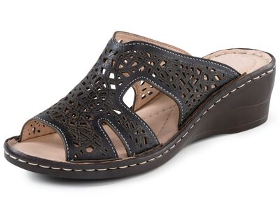 ELENA EDEN mulor gjorda av perforerat nappal&auml;der 