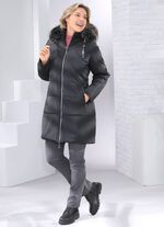 Kort kappa med avtagbar fuskp&auml;lskant SVART