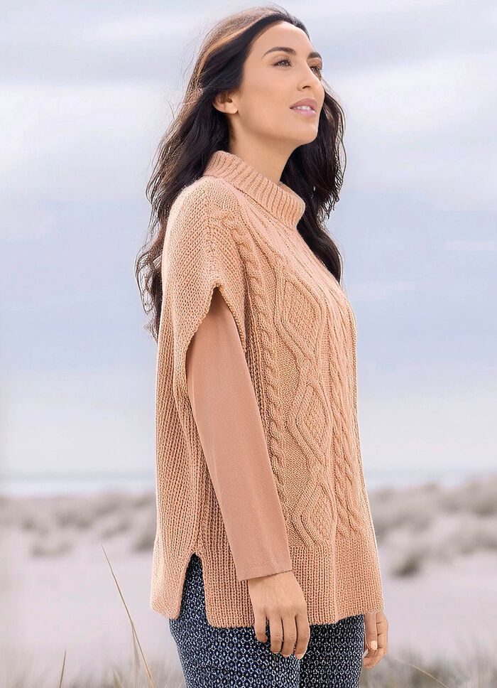 Pullunder i p&auml;rlstickning med fl&auml;tm&ouml;nster 