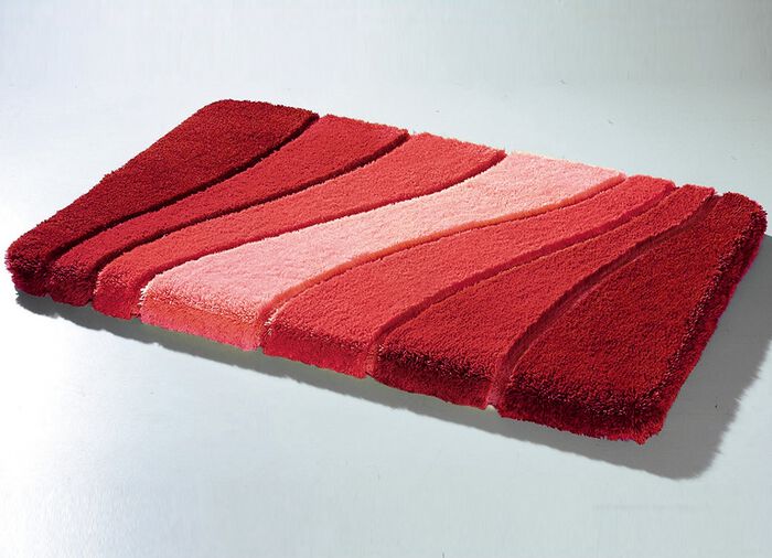 Badrumsset som k&auml;nns mjukt mot f&ouml;tterna fr&aring;n traditionsrika Meusch 