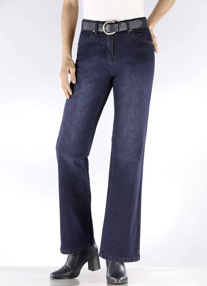 Jeans med trendig benvidd M&Ouml;RKBL&Aring;