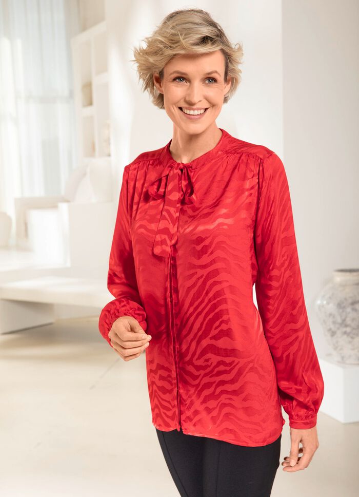 Blus med djurlook i 2 f&auml;rger 