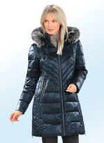 Kort kappa med vertikal quiltning 