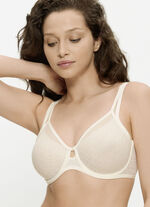 Triumph Signature genomskinlig minimizer bygel-bh med formade kupor ECRU