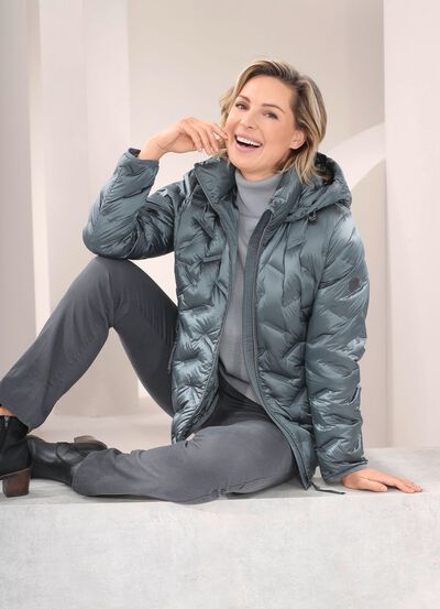 Dunjacka med avtagbar huva 