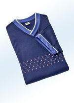 Tv&aring;delat nattlinne med V-ringning och slits i sidan 