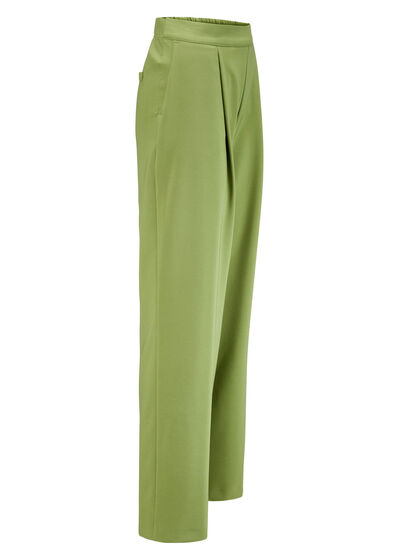 Byxor med veck i trendig vidd 