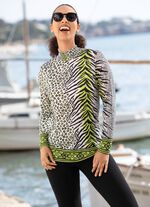 Skjorta med snyggt helt&auml;ckande design i tv&aring; f&auml;rger 