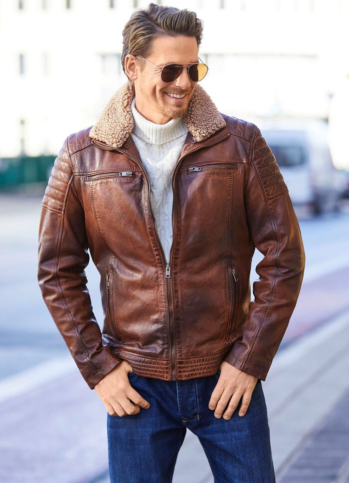 Kort skinnjacka med fuskp&auml;lskant 