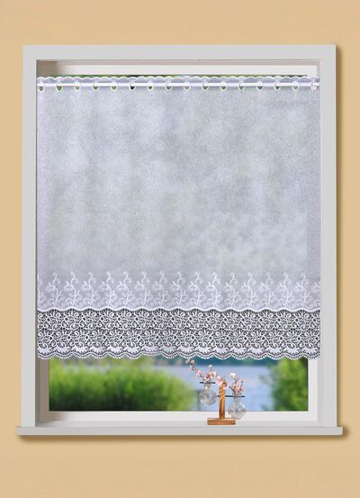 Liten persienn med b&ouml;jd makram&eacute;finish 