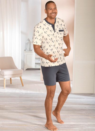 Tv&aring; paket shorts med knappsl&aring; 