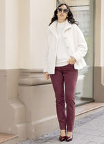 Jacka tillverkad av gosig mjuk plysch 