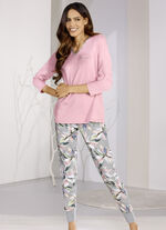 Pyjamas med V-ringad kant och bröstficka 