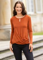 Skjorta med moderiktig knutlook 