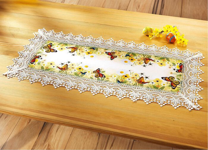 Bords- och rumsdekoration med genomarbetad spets 