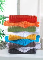 Fluffig mjuk frott&eacute;serie med h&ouml;g-l&aring;g struktur 