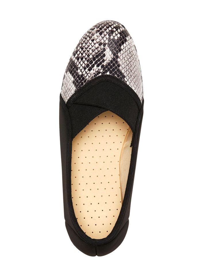 Skor av elastiskt textilmaterial 