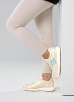 ELENA EDEN sneakers i skimrande nappal&auml;der 