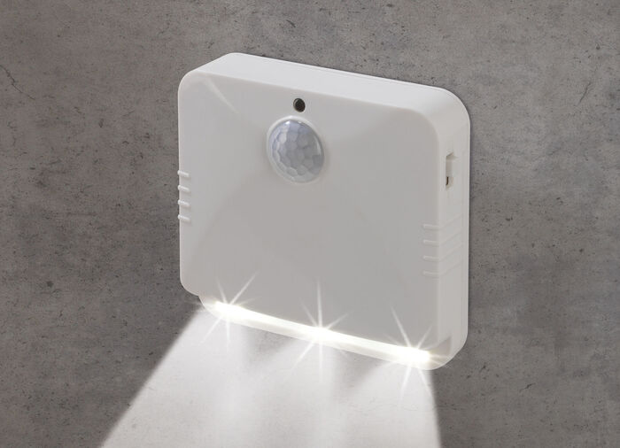 LED-sensorlampa, set om 2, från EASYmaxx, 