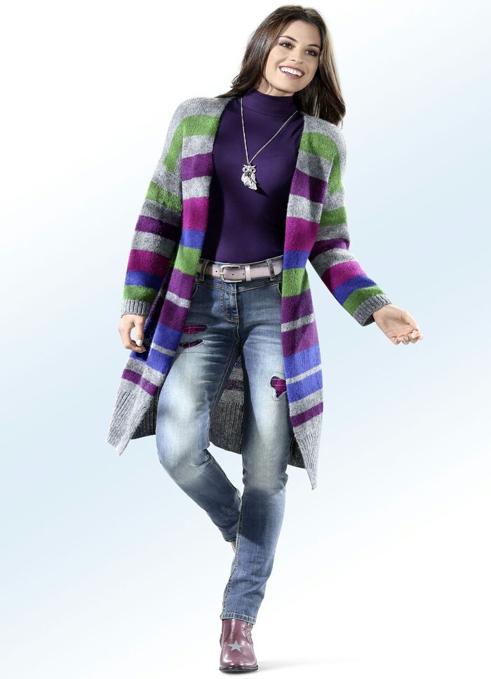 Jeans med aktuella cut-out-effekter JEANS BL&Aring;