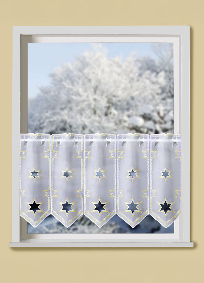 Elegant kort gardin med Plauen-broderi