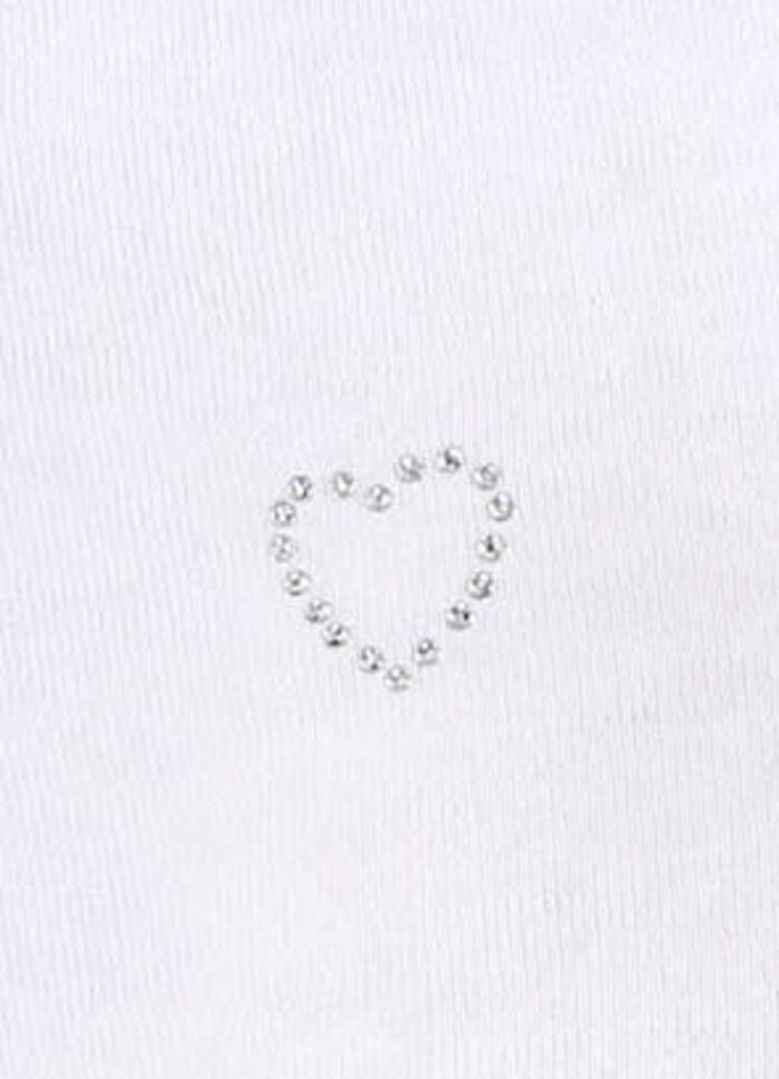 Fyrapack trosor med ett litet strass-hj&auml;rta framtill 