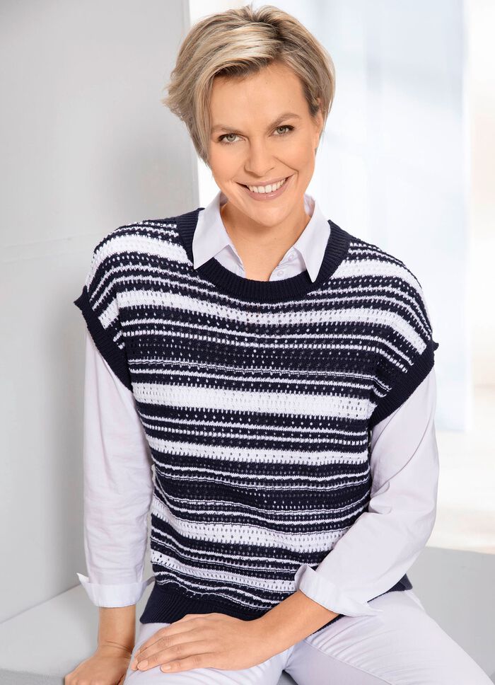 tr&ouml;ja i randig design 