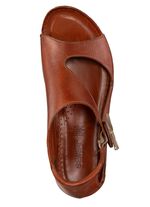 Tvillingsandal gjord av delvis skuggat nappal&auml;der av kohud KONJAK