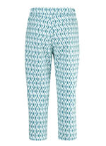 Capri byxor i en bekväm pull-on stil 