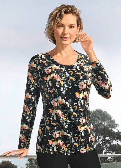 Skjorta med helt&auml;ckande design 