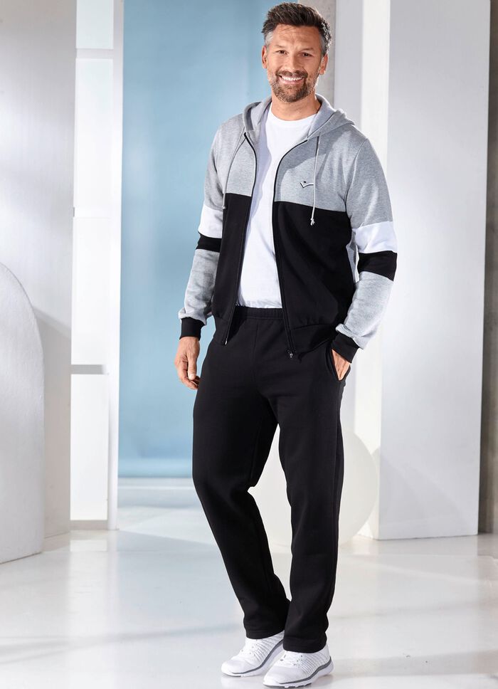 Fritidsdr&auml;kt med huva 