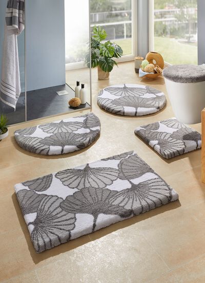 Badrumsset med motiv av ginkgoblad 