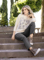 Tröja i lätt fladdermusform 