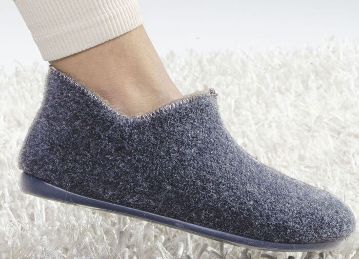 Laurina filttofflor tillverkade av återvunnen polyester MARIN