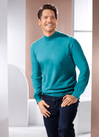 Tr&ouml;ja med st&aring;krage i 4 f&auml;rger 