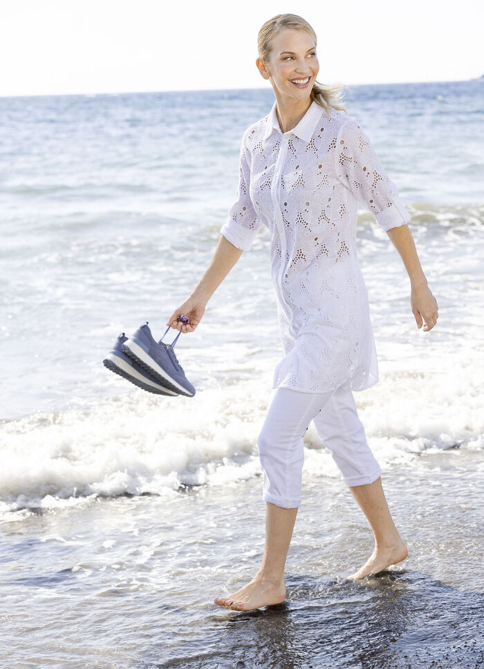 Tunika med broderie anglaise, 
