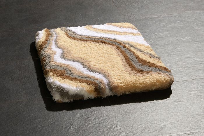 Badrumsset i harmoniska f&auml;rger 