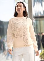 Tr&ouml;ja med blommig strassdekoration 