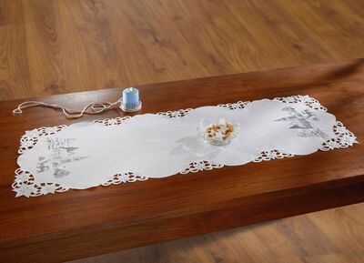 Duk med romantisk vinterbydesign 