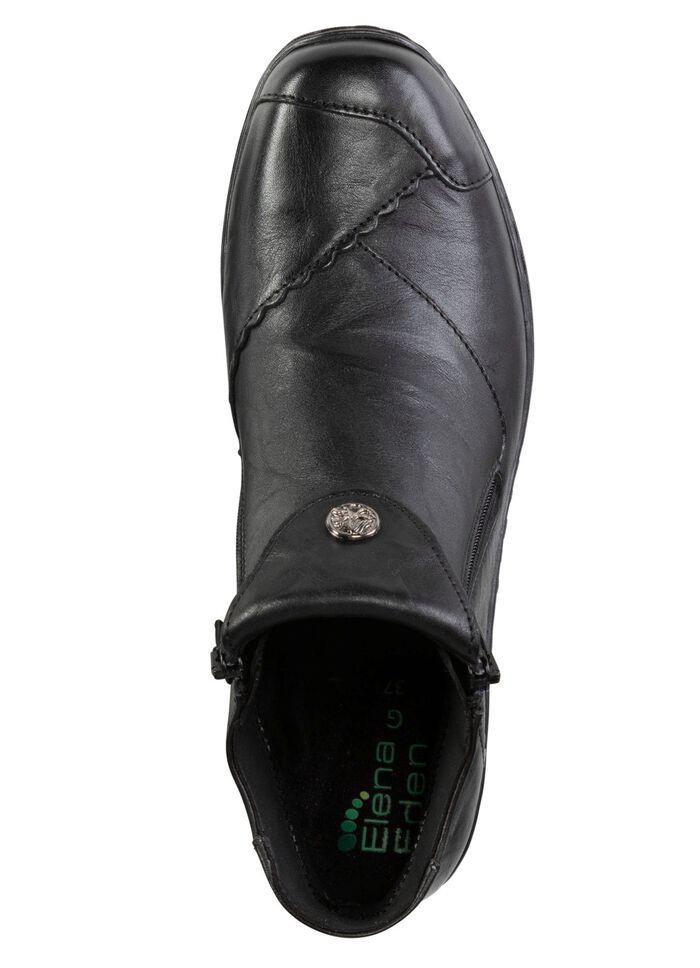 ELENA EDEN bootie med en subtil skrynklig struktur och metallsmycken SVART