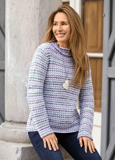 Tr&ouml;ja i randig design 