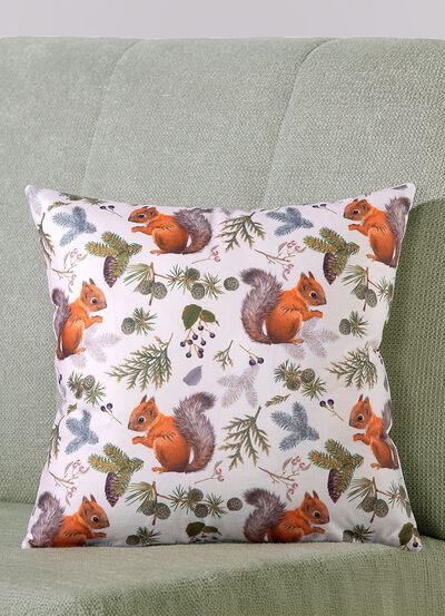 H&ouml;stligt kuddfodral med ekorrmotiv 