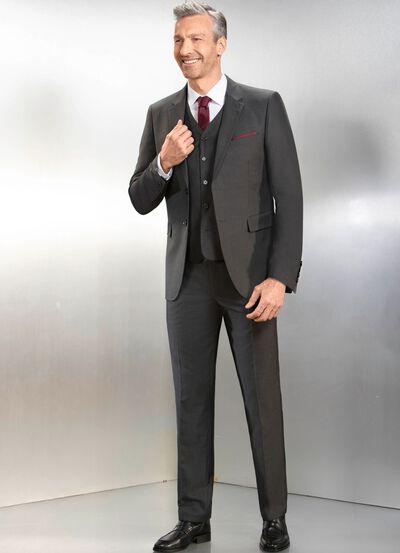 Kostym med v&auml;st 