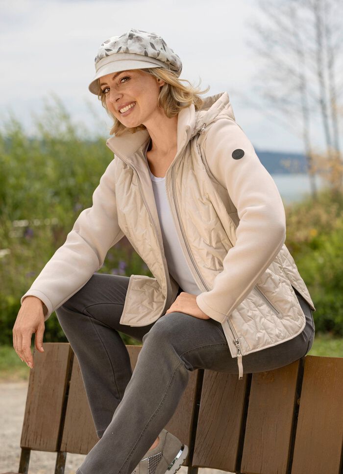 Jacka med trendig laserquiltning 