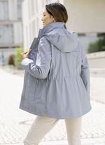 Funktionell jacka med avtagbar huva 