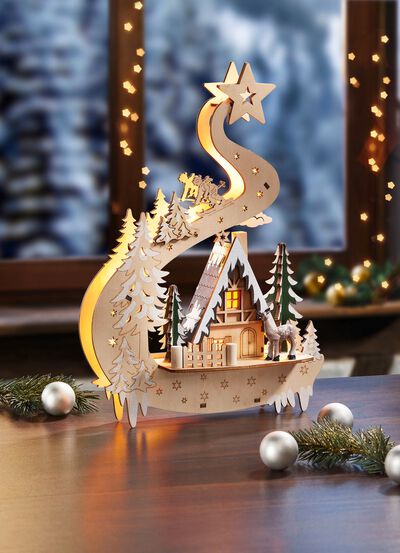 Upplyst tr&auml;dekoration 