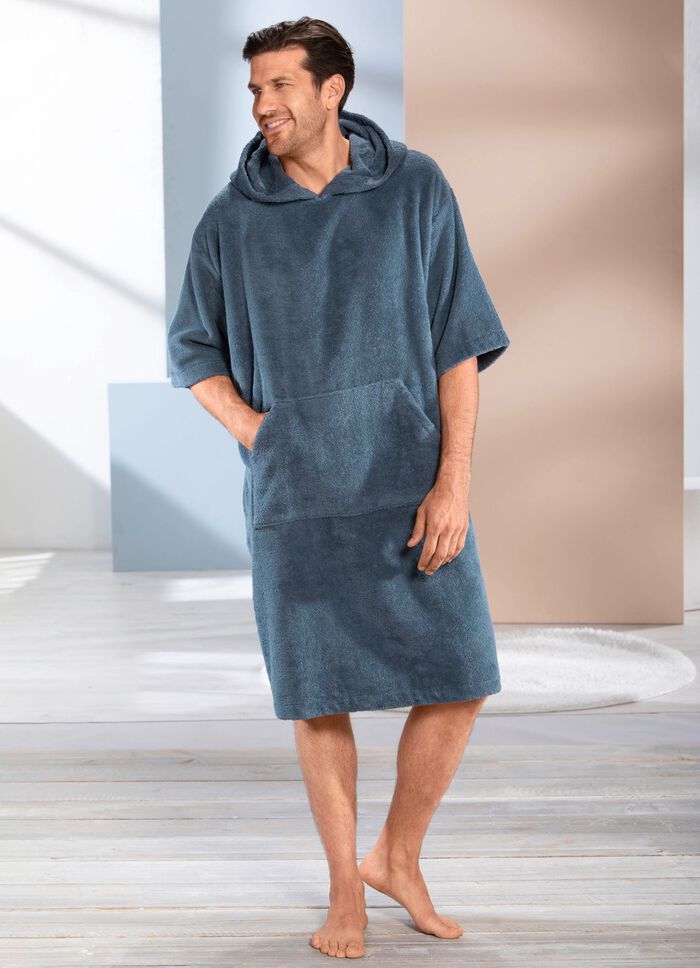 Poncho med k&auml;nguruficka 