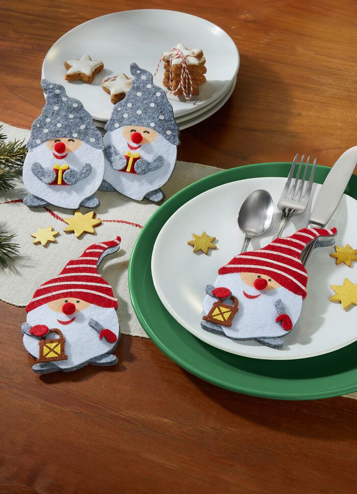 Bestickp&aring;sar, set om 4 